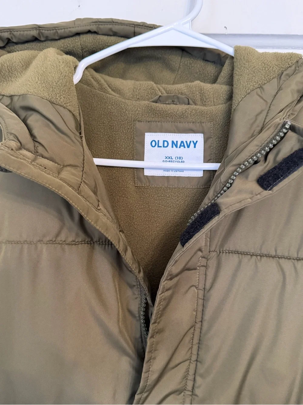 Old Navy Kids Puffer Jacket Set in Olive Green and Navy